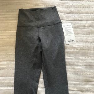 Lululemon Wonder Under 1/2 Tight Size 2